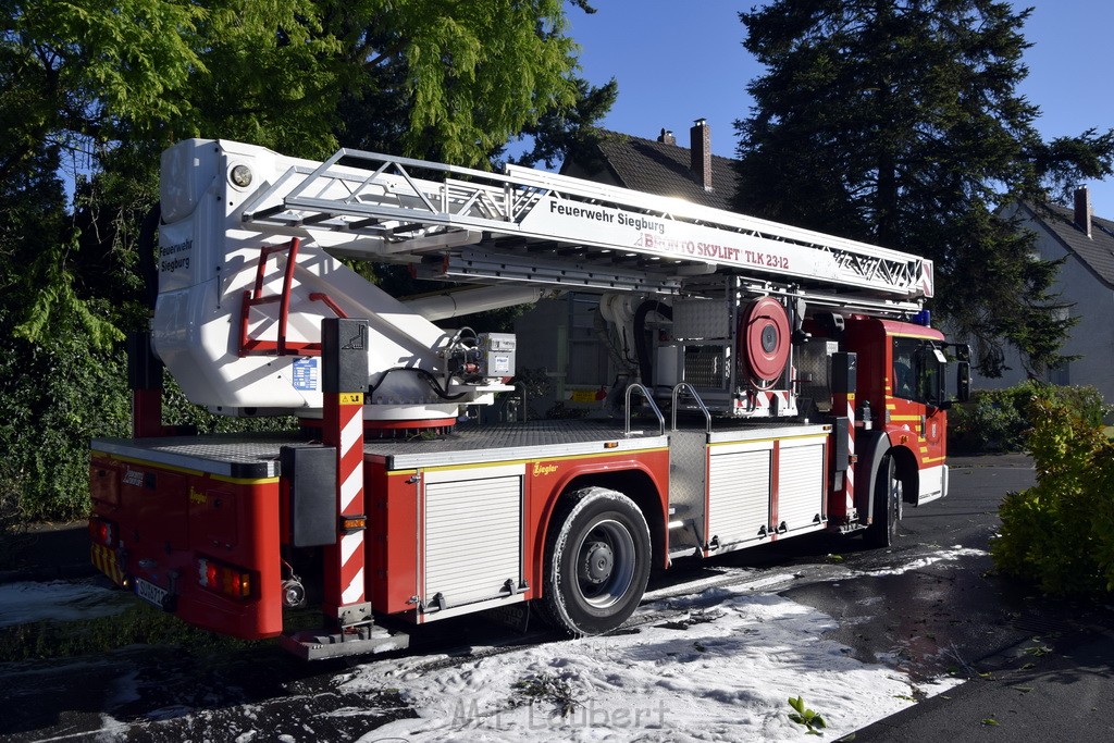 Grossfeuer Einfamilienhaus Siegburg Muehlengrabenstr P1273.JPG - Miklos Laubert